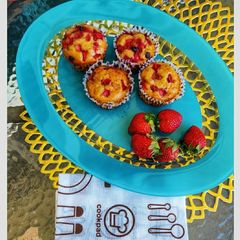 A picture of Banana Strawberry Cup Cake (Eggless).
