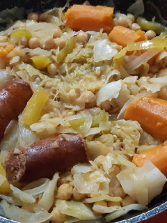 Una foto de Guiso de garbanzos encebollados con toque picante