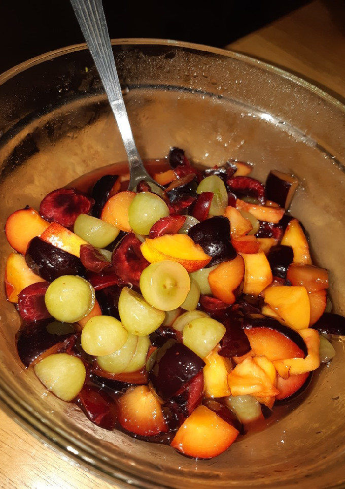 Una foto de Ensalada de frutas diferente