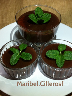 Una foto de Natillas de chocolate, a la menta