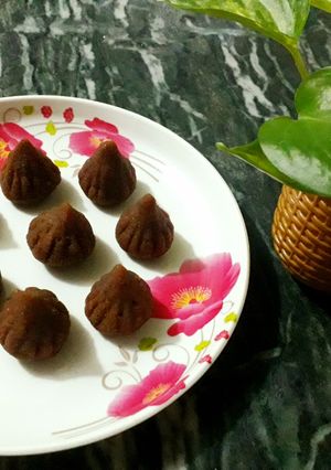 Wheat flour modak (आटे का मोदक) रेसिपी मुख्य फोटो