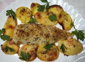 Foto di Filetto di merluzzo con patate al forno
