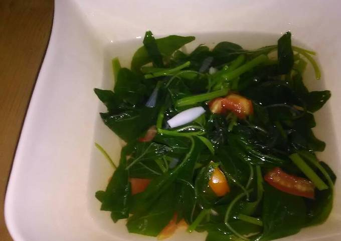 Resep Sayur Bayam Bening Oleh Farida Evi Cookpad