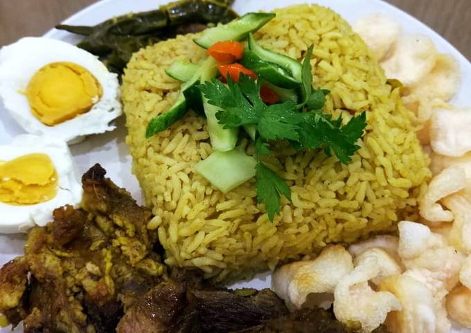 Nasi kebuli daging kambing simple