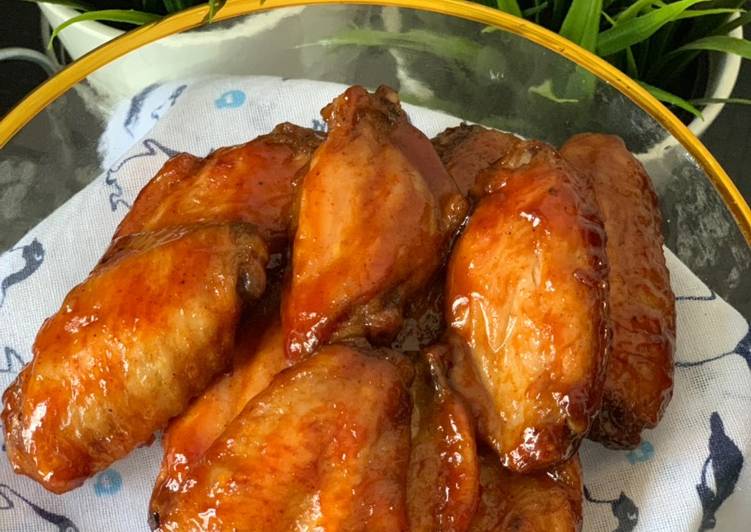 Recipe of Award-winning Honey BBQ Chicken Wings