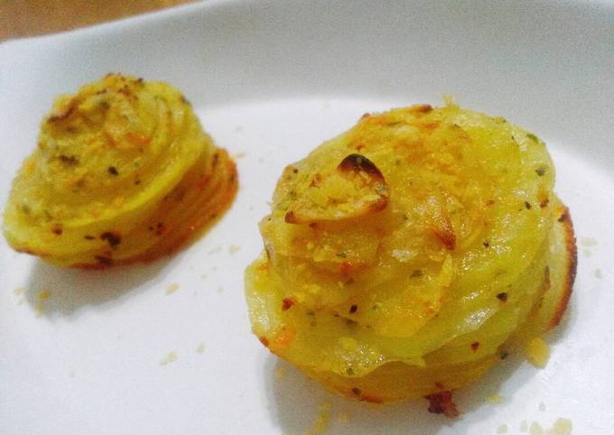 Steps to Make Perfect Garlic parmesan baked potato stacks