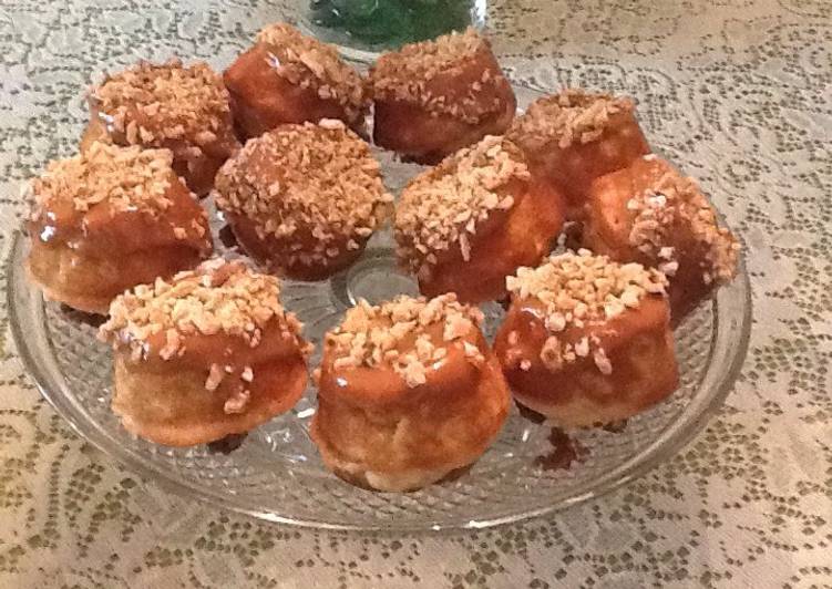 How to Make Yummy Caramel Apple Muffins