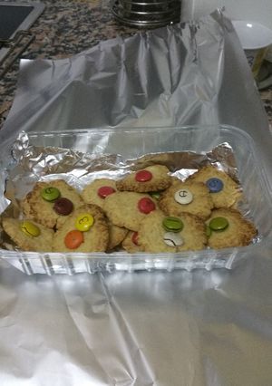Foto principal de Galletas de lacasitos hechas por mi nieta angela de 6 años