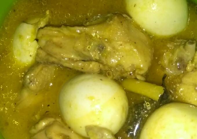 Opor ayam plus telor