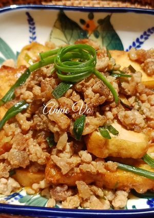 Hình của món Đậu hũ kho thịt.