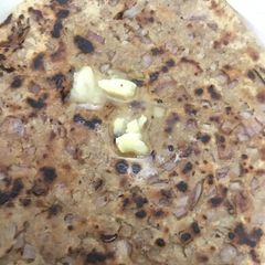 A picture of Onion paratha.