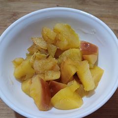 Apple stew A picture of Apple stew.