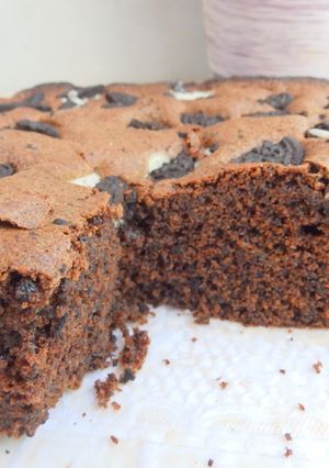 Una foto de Brownie de chocolate y galletas oreo