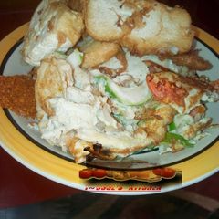 A picture of Awara da kwai.