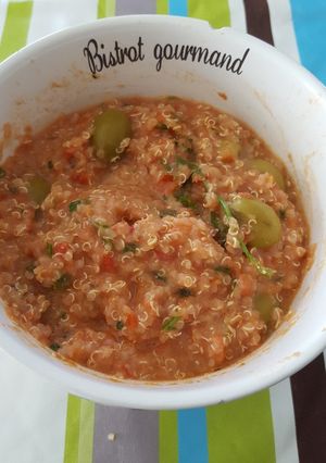 Une photo de Quinoa aux olives et à la tomate