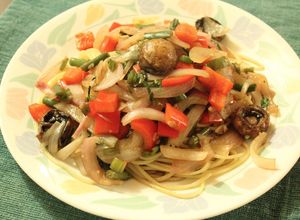 Una foto de [Pastas] - Tallarines veggie