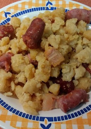 A picture of Microwave Flour Migas.