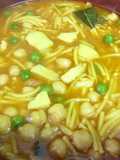 Garbanzos con merluza y fideos 🍲