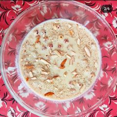 A picture of Daliya-Makhana kheer.
