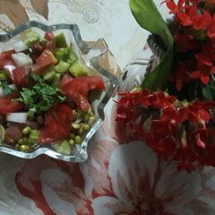 A picture of Sprouted salad.