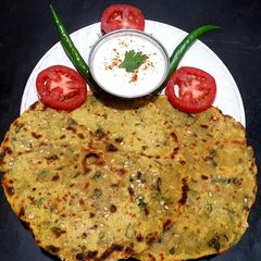 Palak Thalipeeth A picture of Palak Thalipeeth.