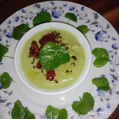 A picture of Brahmi leaves chutney.