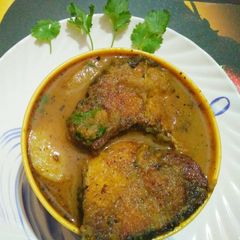 A picture of Fish curry.