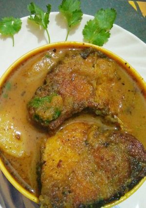 A picture of Fish curry.