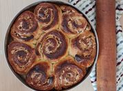 Una foto de torta 80 golpes con levadura seca