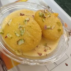A picture of Rasmalai Rosgulla rabdi.