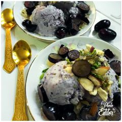 A picture of Black Current Ice Cream.