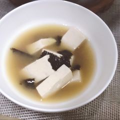 A picture of Miso Soup with Dried Seaweeds.
