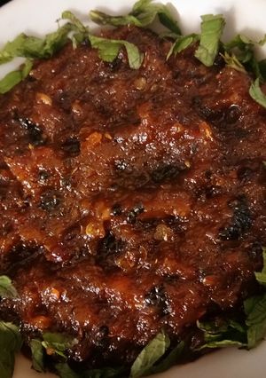 A picture of Onion and red chilli chutney.