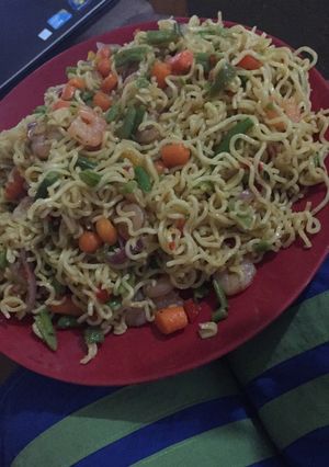 A picture of Seafood noodles.