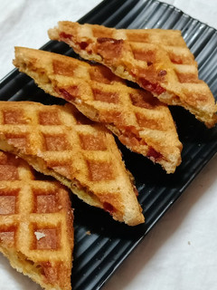 વેફલ સેન્ડવીચ Waffle sandwich રેસીપી મુખ્ય ફોટો