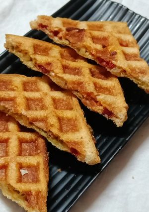 વેફલ સેન્ડવીચ Waffle sandwich રેસીપી મુખ્ય ફોટો