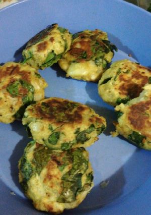 Una foto de Tortitas de papa con espinaca y queso