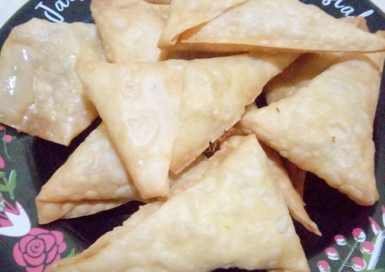 Pangsit isi telur sayuran