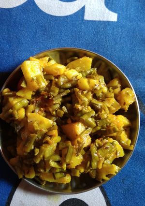 Aloo gawar fali रेसिपी मुख्य फोटो