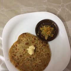 A picture of Cheese veggies Paratha.