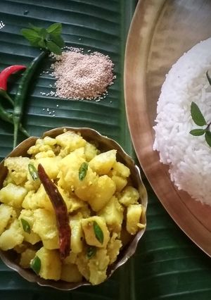 আলু পোস্ত (Aloo posto recipe in Bengali) রেসিপির প্রধান ছবি