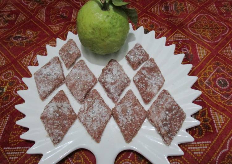 Simple Way to Prepare Ultimate Amrood ki katli #winter fruits