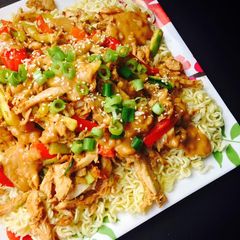 A picture of Chicken & Veg Noodles.
