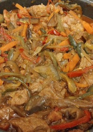 Una foto de Delicioso Chop Suey 😋 Cerdo