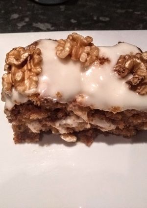 A picture of Vegan carrot cake.