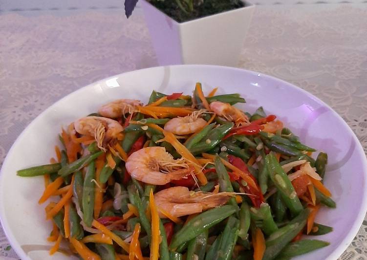 Tumis sayuran udang