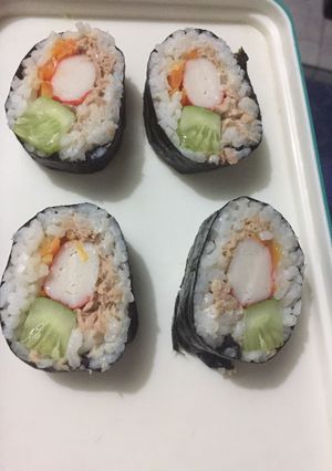 A picture of Tuna gimbap.