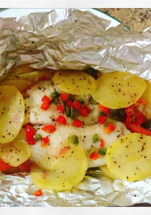 Una foto de Tilapia al horno con vegetales