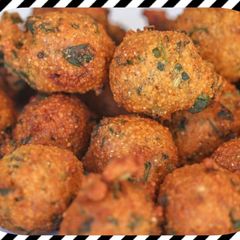 A picture of Kathiyavadi methi gota (feguneek leaves pakode dhara kitchen recipes).