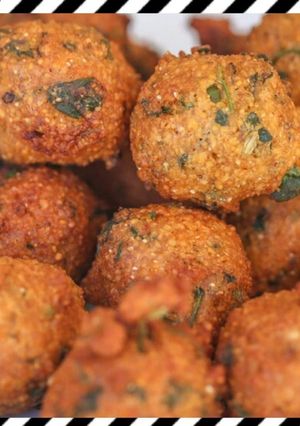 A picture of Kathiyavadi methi gota (feguneek leaves pakode dhara kitchen recipes).